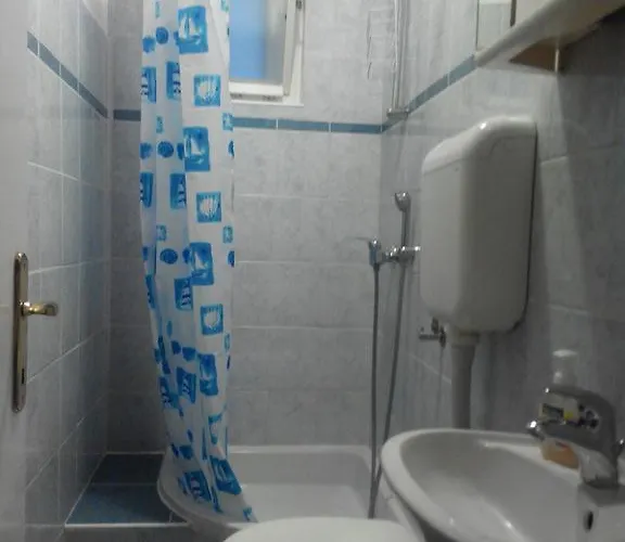 Daniela Apartament *