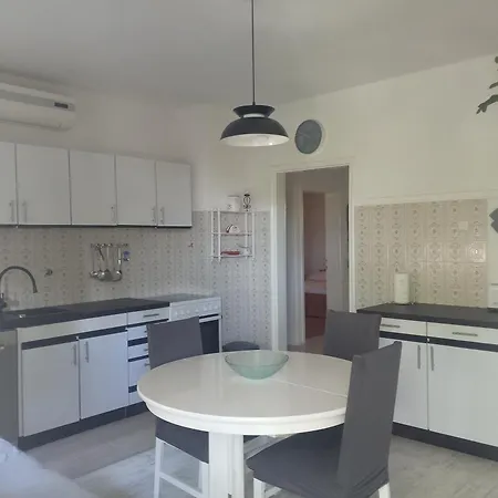 Apartment Daniela Makarska