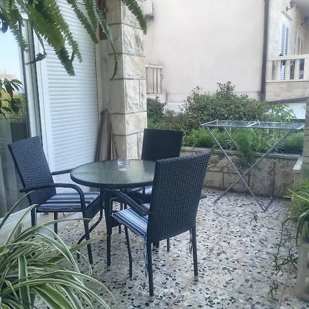Daniela Apartment *